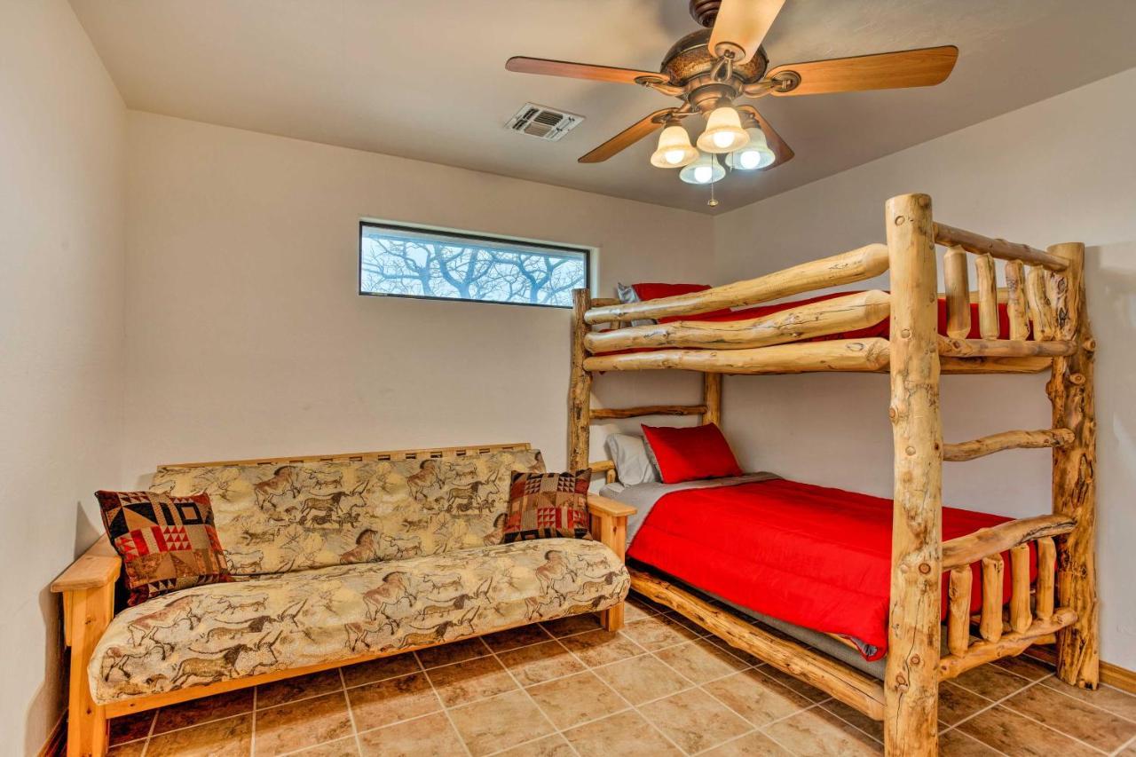Medicine Park Cabin Rental With Mountain View Εξωτερικό φωτογραφία